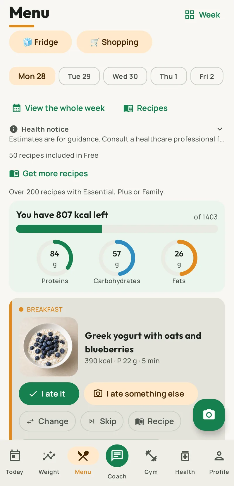 Fotorie daily meal plan: 807 kcal left and the suggested breakfast with its recipe