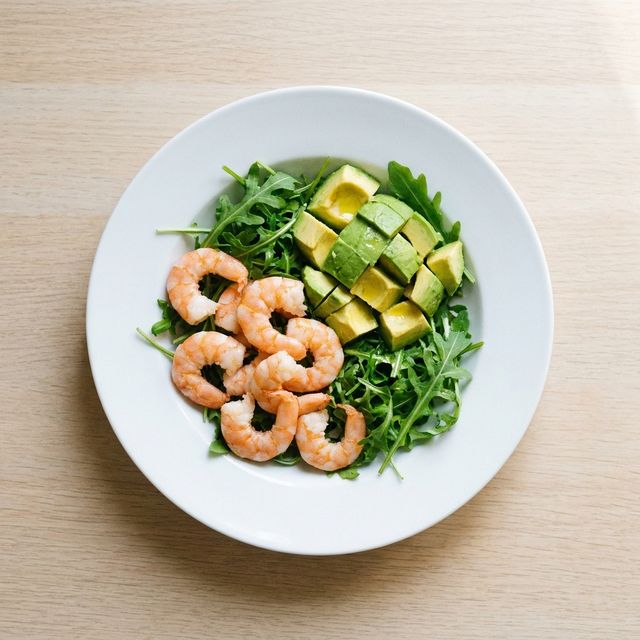 Dinner: Ensalada templada de langostinos y aguacate